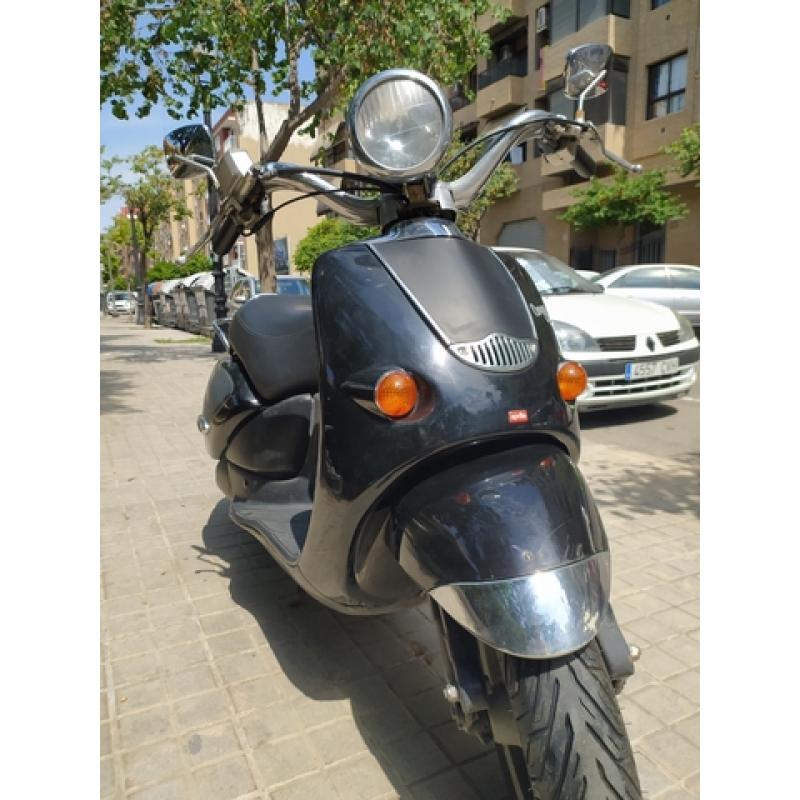 APRILIA - MOTO| CICLOMOTOR, HABANA CUSTO